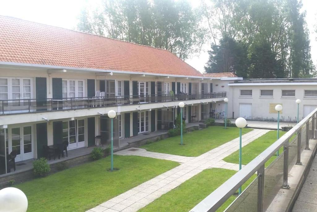 Spacieux Duplex Pres De La Mer 4 Chambres 2 Sdb De Haan Bagian luar foto